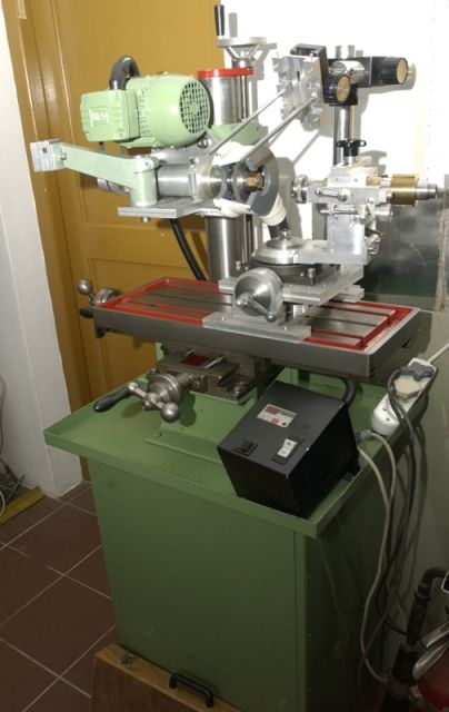 Large T&C Grinder Large T&C Grinder